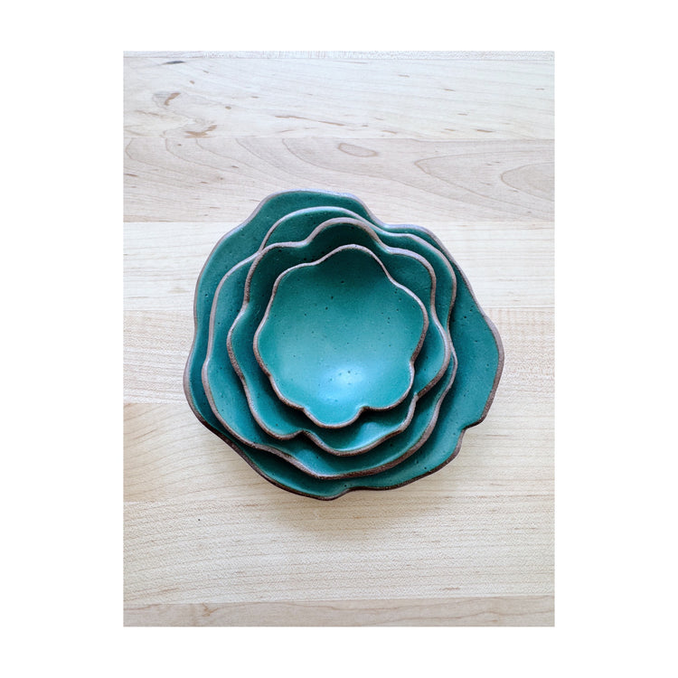 NESTING PETALS • sculptural serve ware