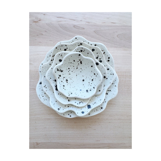 NESTING PETALS • sculptural serve ware